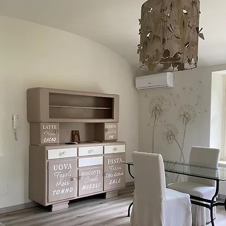 住宿加早餐酒店 Novecento Charming 阿维里亚那