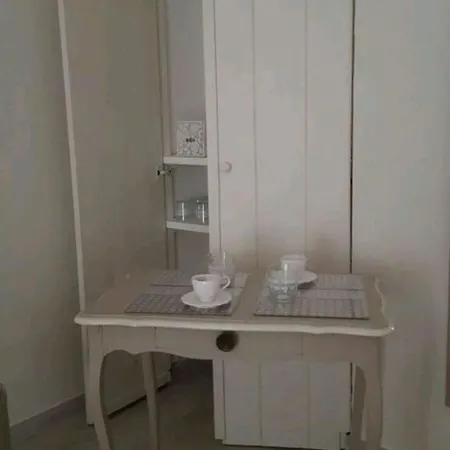 住宿加早餐酒店 Novecento Charming 阿维里亚那