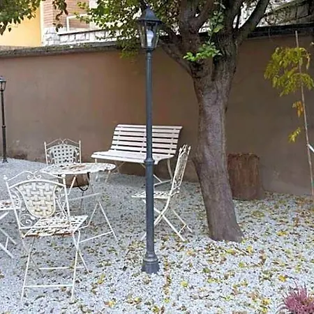Novecento Charming 4*