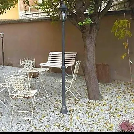 Couette-café Novecento Charming